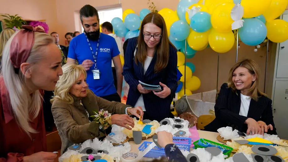 05 08 first lady visited Ukrane 4