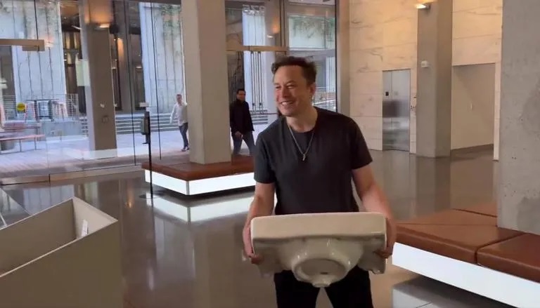 10 30 musk entering twitter