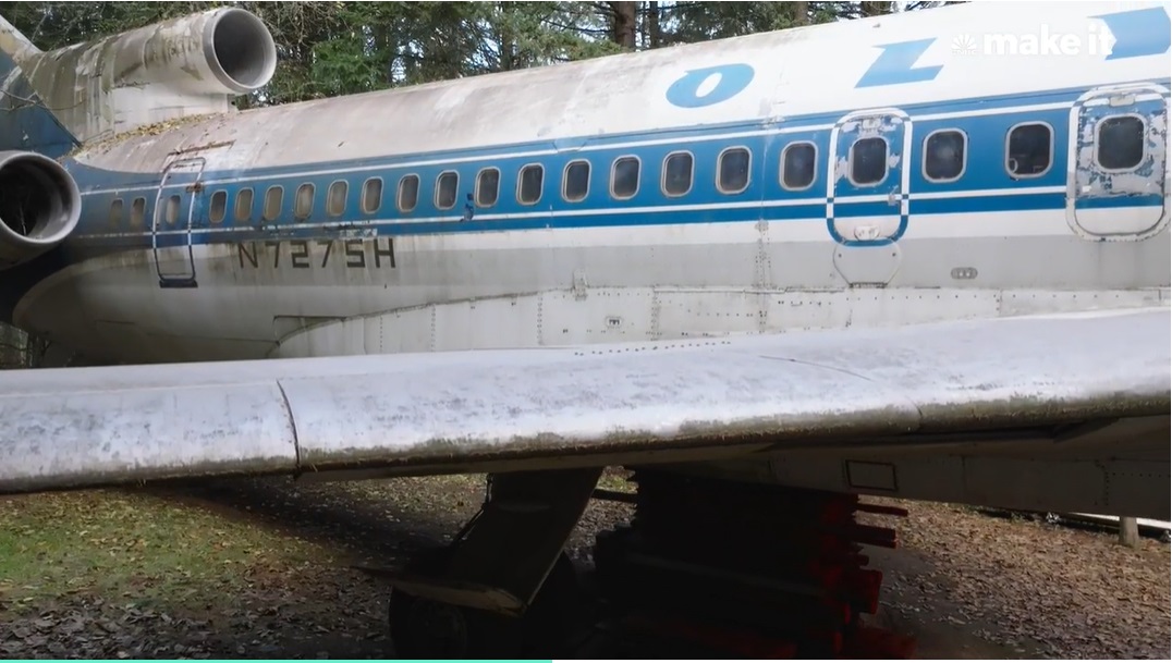 12 27 airplane house 波音727