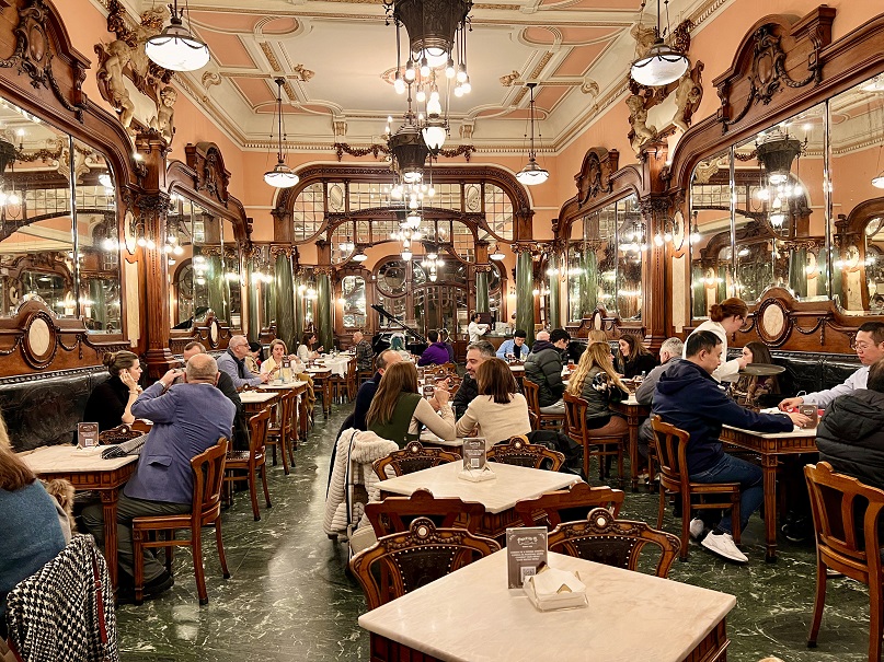 2023 11 25 Majestic Cafe 1