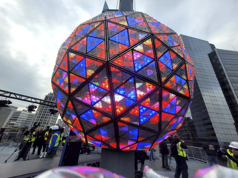 2024 12 31 2023 ball